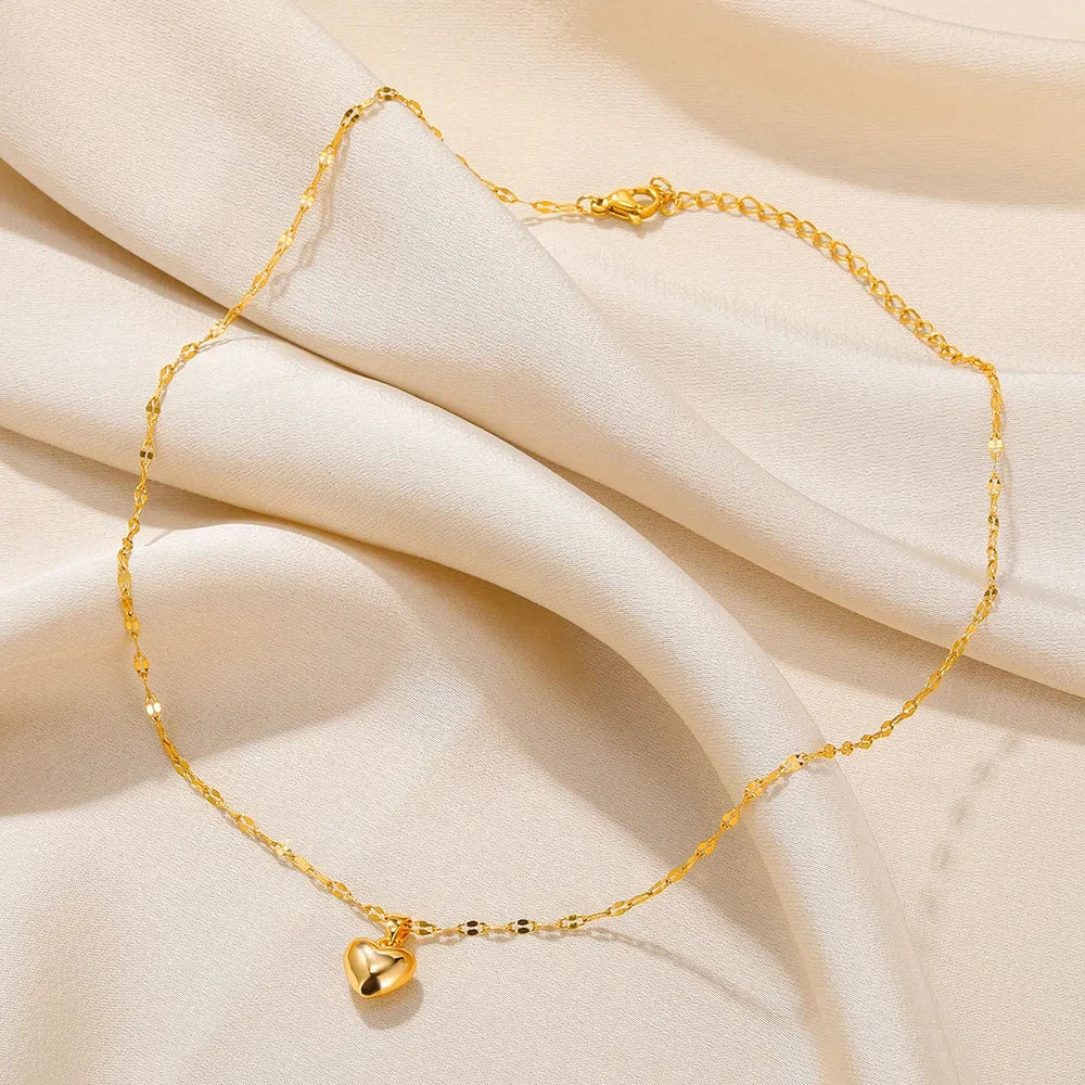 Stainless Steel Love Heart Necklace For Women 2025 New Trendy Lip Chain Simple Pendant Necklace Jewelry free shipping